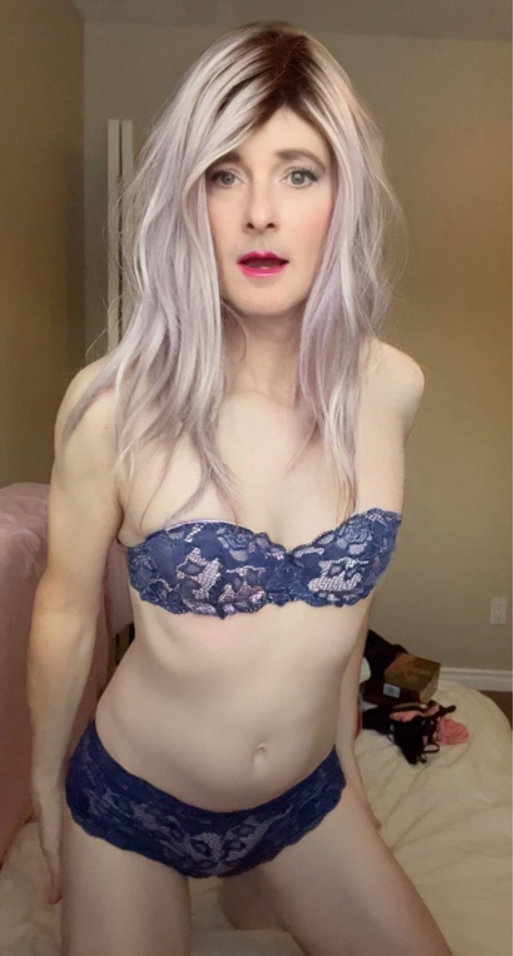 Photo by Shonni B with the username @ShonniB, who is a verified user,  March 29, 2024 at 8:55 PM and the text says 'just some #flashbackfriday #sissy selfies'