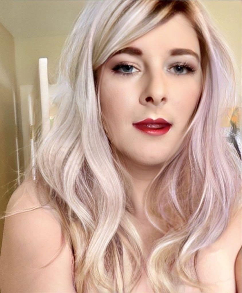 Photo by Shonni B with the username @ShonniB, who is a verified user,  September 21, 2021 at 4:51 AM and the text says '#sissy #trans #crossdress #gurl #sissywhore #sissy_escort #daddies_girl'