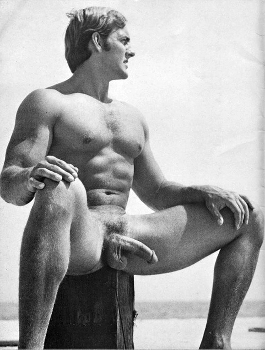 Photo by pornophiliaque with the username @pornophiliaque,  May 16, 2020 at 7:42 AM. The post is about the topic Vintage gay and the text says '#gay #vintage'
