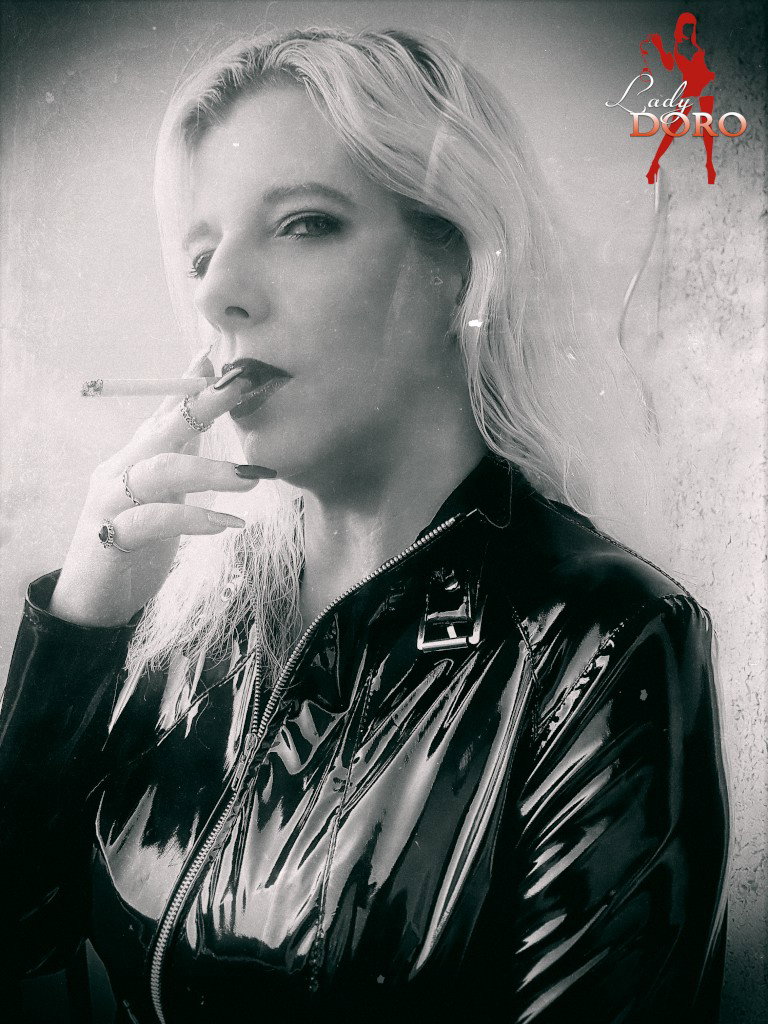 Photo by LadyDoro with the username @LadyDoro,  December 11, 2020 at 10:25 AM. The post is about the topic Fetish and the text says 'Do not Cry. I smoke your Pain away 😉
Wünsche euch einen schönen Start ins Wochenende. Lasst es euch gut gehen.
https://bit.ly/3oBzRHx

#friday #weekend #weekendvibes #bdsm #domina #dominatrix #femdom #mistress #fetish #smoking #blackandwhite #lady..'