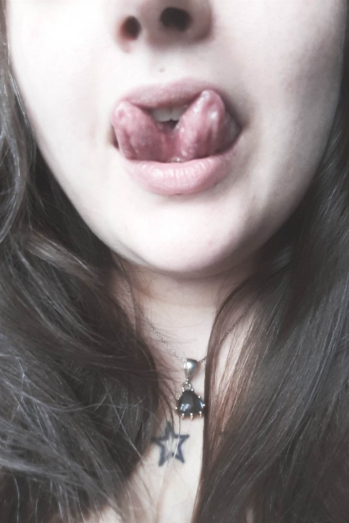 Photo by MollyJ with the username @MollyJ,  May 31, 2020 at 11:08 PM. The post is about the topic BBW and the text says 'Have you ever kissed a girl with a split tongue?'