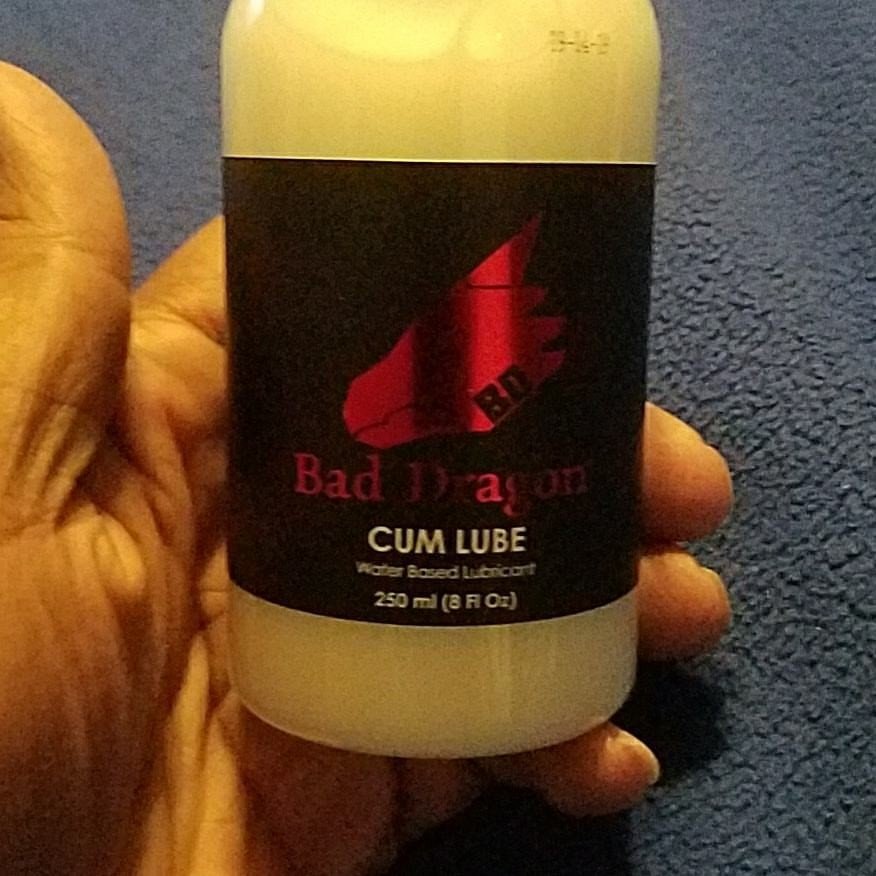 Photo by Mike Hawke with the username @wunhunglow410, who is a verified user,  September 28, 2017 at 2:42 AM and the text says 'Shout-out to @baddragontoys this cum lube is awesome it&rsquo;s good to use to a photo shoot. They made a great product ladies you gotta get this. 
#realtalk #shoutout #trueshit #cumlube #baddragon  (at Dragon Man&rsquo;s World) #cumlube  #realtalk..'