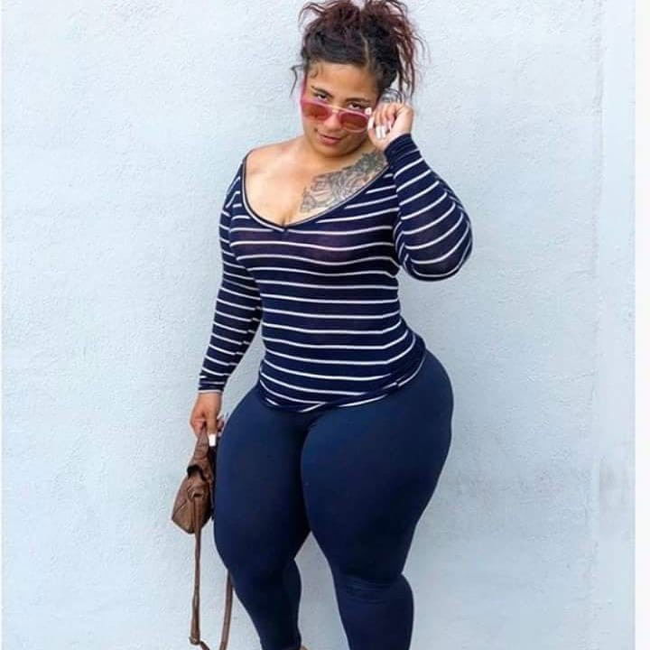 Photo by Mike Hawke with the username @wunhunglow410, who is a verified user,  September 27, 2018 at 6:42 PM and the text says 'It&rsquo;s Latina Thursday with the beautiful and curvaceous @ronie_v_  
#latinathursday #curvy #latina #thickncurvy #curvaceous #sexy #thicklatina #latinbeauty #widehips #bigbootylatina #thickthighs #worldofcurves  (at World of Curves)..'