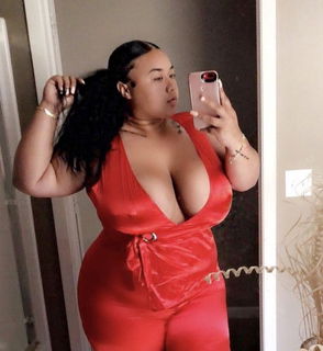 Album by Mike Hawke with the username @wunhunglow410, who is a verified user,  January 18, 2019 at 9:06 AM. The post is about the topic Thick and BBW Women