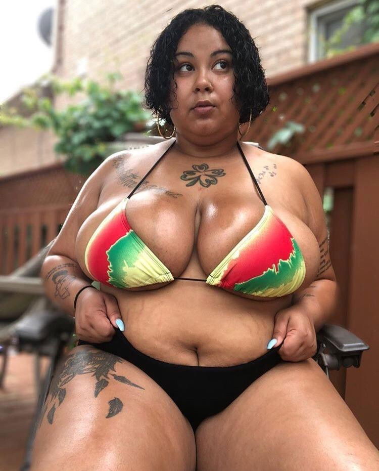 Album by Mike Hawke with the username @wunhunglow410, who is a verified user,  May 3, 2020 at 5:31 AM. The post is about the topic Thick and BBW Women