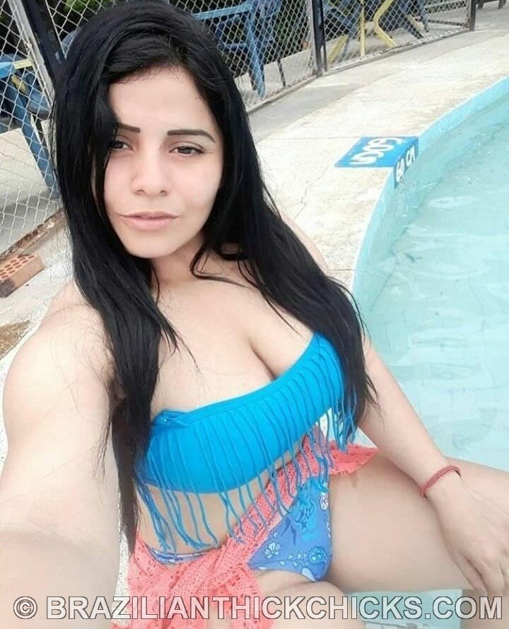 Photo by xxxgeorgia with the username @xxxgeorgia,  June 6, 2020 at 1:19 AM. The post is about the topic My BF @Camila.ferraz18 - brazilianthickchicks.com and the text says 'This is my friend @camila.ferraz18 if you wanna see some videos enter brazilianthickchicks.com'
