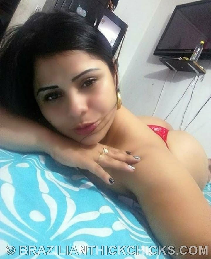 Photo by xxxgeorgia with the username @xxxgeorgia,  June 6, 2020 at 1:19 AM. The post is about the topic My BF @Camila.ferraz18 - brazilianthickchicks.com and the text says 'This is my friend @camila.ferraz18 if you wanna see some videos enter brazilianthickchicks.com'