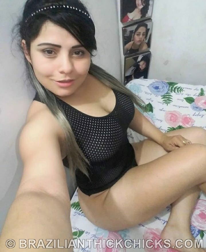 Photo by xxxgeorgia with the username @xxxgeorgia,  June 6, 2020 at 1:19 AM. The post is about the topic My BF @Camila.ferraz18 - brazilianthickchicks.com and the text says 'This is my friend @camila.ferraz18 if you wanna see some videos enter brazilianthickchicks.com'