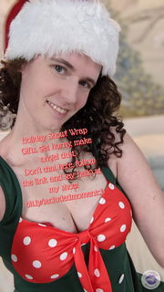 Photo by SecludedMoment with the username @SecludedMoment, who is a star user,  December 17, 2020 at 3:57 AM. The post is about the topic MILF and the text says 'Celebrate the Holiday Season and get to know me. Join me at bit.ly/secludedmomentcb'