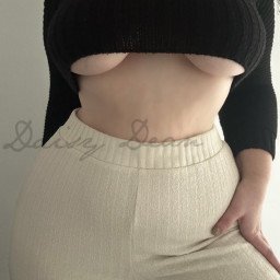 Photo by Daisy Dean with the username @daisydean207, who is a star user,  August 21, 2023 at 7:35 PM. The post is about the topic Underboob and the text says 'is this jumper too small?'