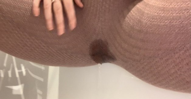 Photo by Daisy Dean with the username @daisydean207, who is a star user,  May 19, 2021 at 10:39 PM. The post is about the topic Wetting Pants and the text says 'oooops💦'