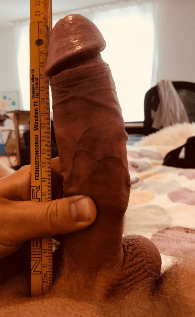 Photo by BigFred21 with the username @BigFred21,  December 30, 2021 at 10:10 PM. The post is about the topic Big dicks and the text says 'Uff! Do I measure up?'