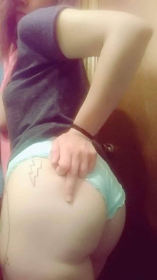 Photo by SouthernEcstacy♡ with the username @SouthernEcstacy, who is a star user,  June 22, 2020 at 9:04 PM. The post is about the topic Ass and the text says 'send fucking flames sorry bitches! 😡🖕🏻🤣
this ass deserves them, now!
#assworship #assfetish'