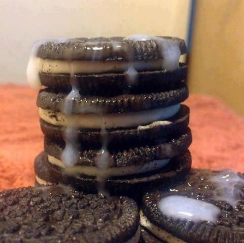 Photo by Sir Maci with the username @SirMaci,  July 5, 2021 at 1:12 PM. The post is about the topic Gay Cum on Food and the text says 'Oreo icing - Oreo bevonó
#cum #food #gay #meleg #etel #geci'