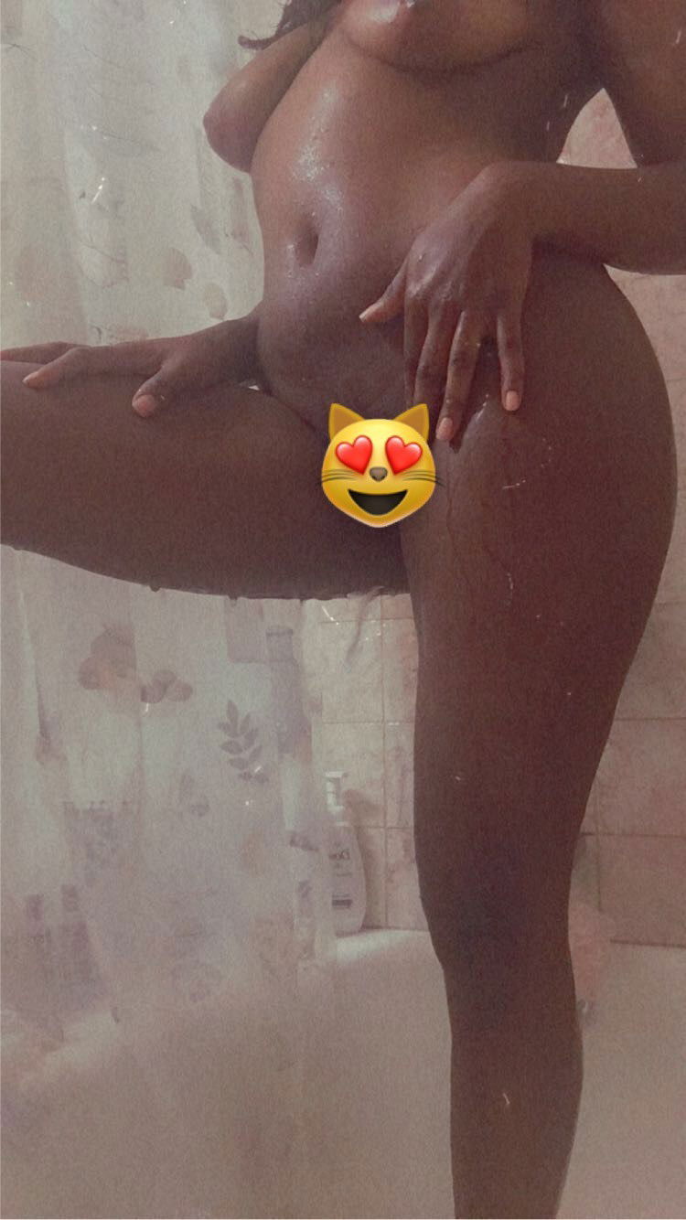 Photo by Chocolatekay with the username @Chocolatekay, who is a star user,  July 23, 2020 at 10:08 PM and the text says 'Ok guys!! My birthday is in two weeks ‼️🥳🥳🥳 I’ll be 22 and all I want for my birthday is new subscribers and tipsss 🤑 

Subscribe to my OnlyFans now to see daily uploads, toy play, dick rates, feet pics and I also take special request/DMs 😉..'