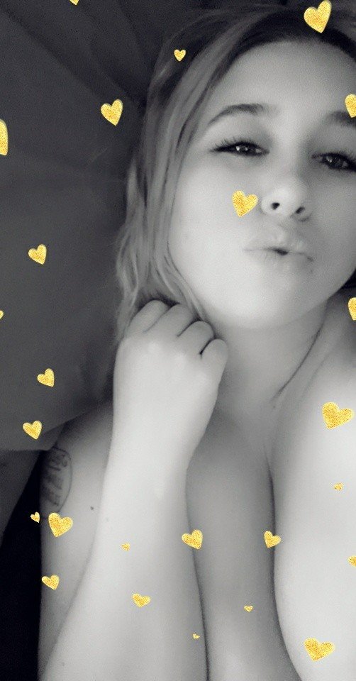 Photo by MissyJean94 with the username @MissyJean94,  August 11, 2020 at 10:31 PM. The post is about the topic Amateurs and the text says 'Taco Tuesdayyyyyy!!! Come see my page tonight for some new content!! 😘
🍑🔥 Subscribe today for $12 a month!! 🤤😘 Come see what you like.. Thick Thighs, Big Booty, sexy feet!! Also doing customs, free dick rates(with subscription) 🍆 & DM'S!!! 🥰 link..'