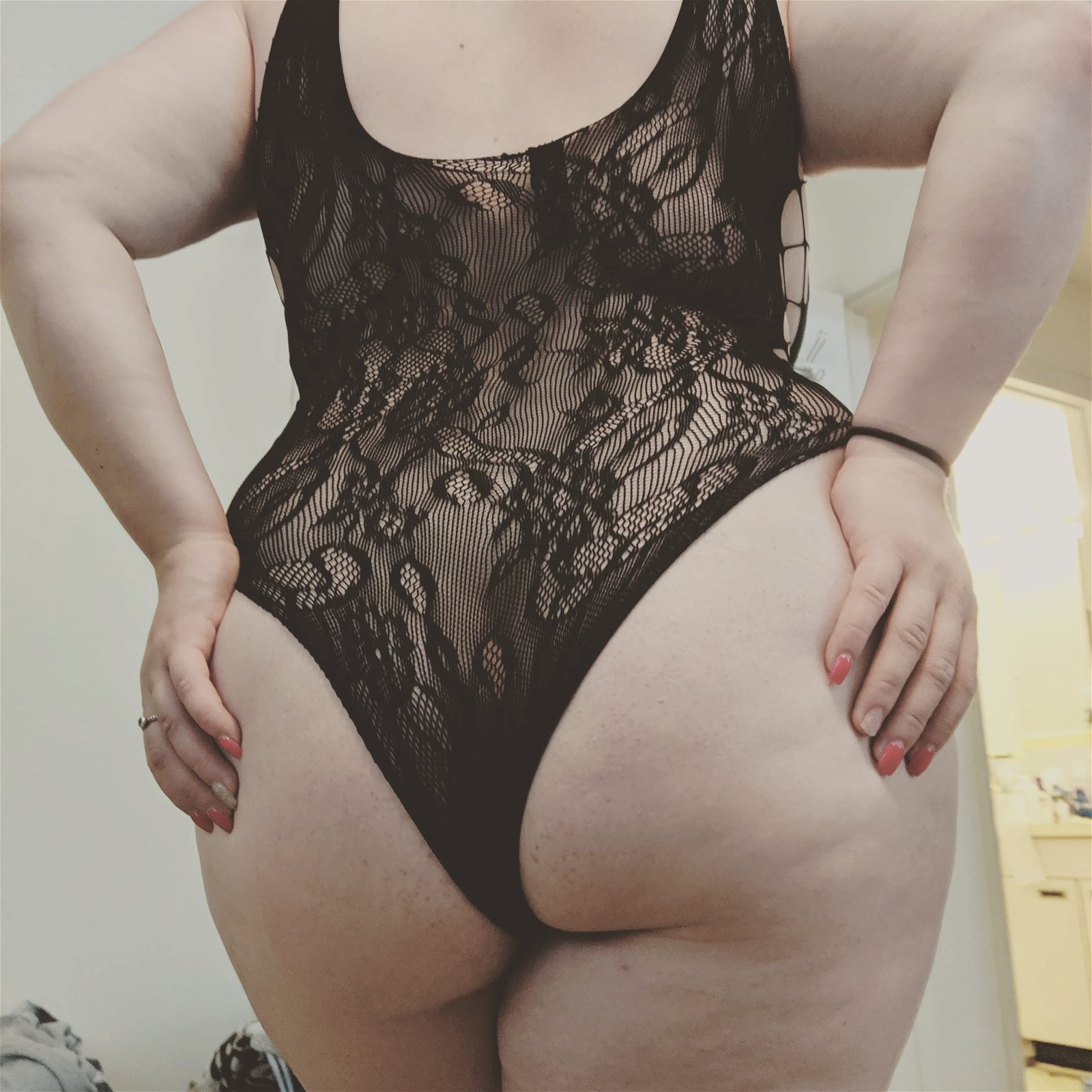Photo by Maddisoncarver with the username @Maddisoncarver,  August 26, 2020 at 10:08 PM. The post is about the topic Ass and the text says 'Any chance you'd like to subscribe to my onlyfans? i promise i have plenty to offer!'