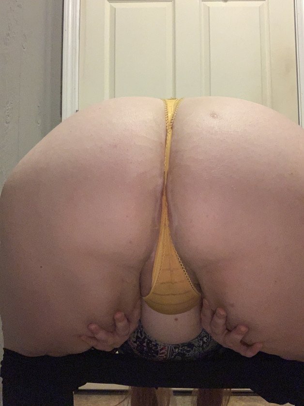 Photo by Kait2138 with the username @Kait2138, who is a star user,  January 30, 2021 at 2:15 AM. The post is about the topic BBW and Chubby and the text says 'big tit college girl ;) https://onlyfans.com/thicckait'