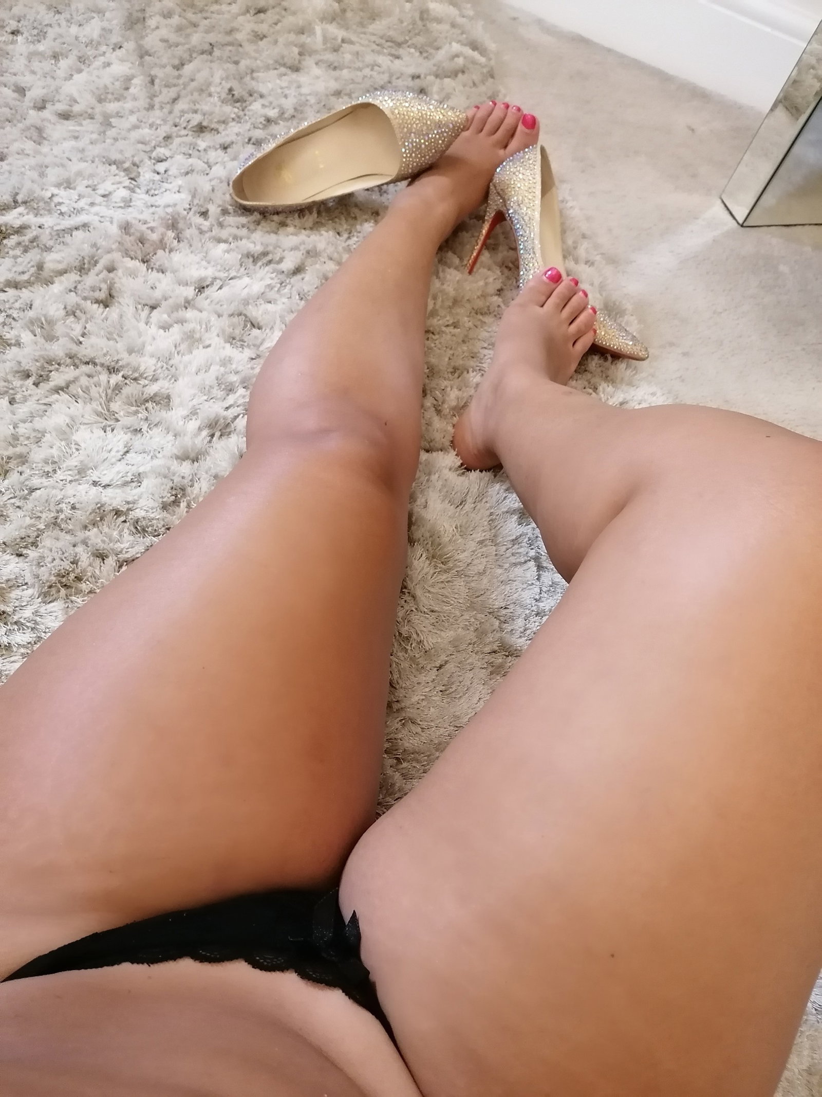 Photo by Onlyfans/shicoxo with the username @Shicoxo,  August 26, 2020 at 4:42 AM. The post is about the topic Sexy Feet and the text says '#feet #feetfetish'