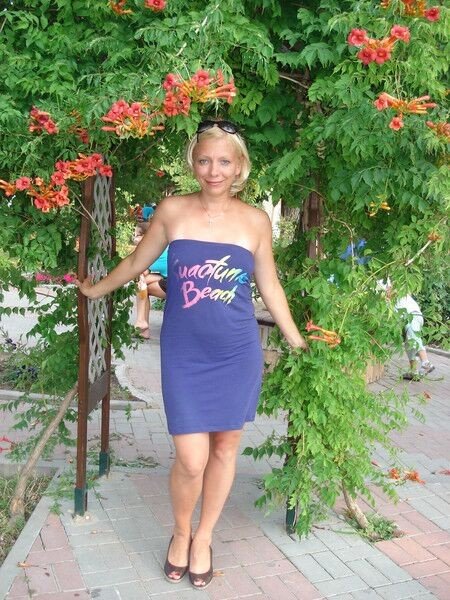Photo by Maxima7777 with the username @Maxima7777,  October 20, 2020 at 7:40 AM. The post is about the topic Real russian swingers and the text says 'nice blonde wife knows how to have fun'
