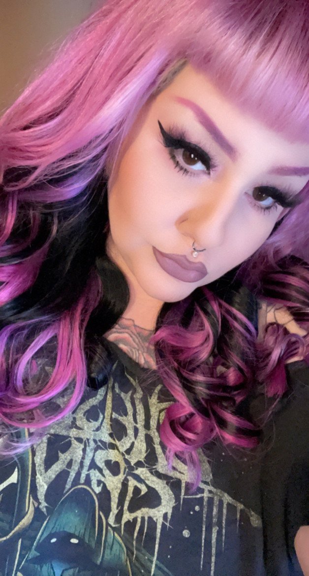 Watch the Photo by babydollhex with the username @babydollhex, who is a star user, posted on February 21, 2022 and the text says 'http://www.babydollvoodoo.com'
