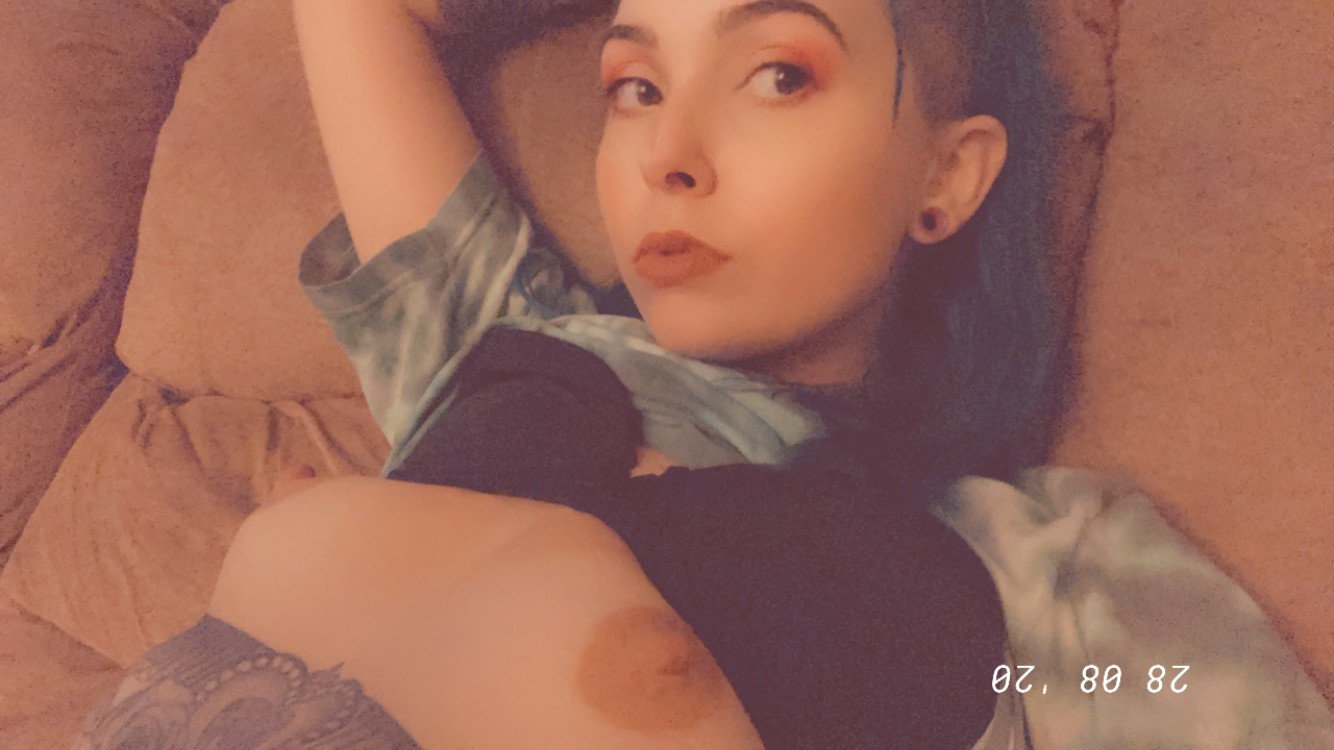 Photo by Pixie with the username @OGpaintedpixie, who is a star user,  August 30, 2020 at 4:16 PM. The post is about the topic Nude Selfies and the text says 'cuz tits 😈'