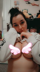 Photo by ahegaoagony with the username @ahegaoagony, who is a star user,  October 16, 2020 at 1:13 AM. The post is about the topic Amateurs and the text says 'gamer girl boobies 💕
uncensored and more at my OF ~'