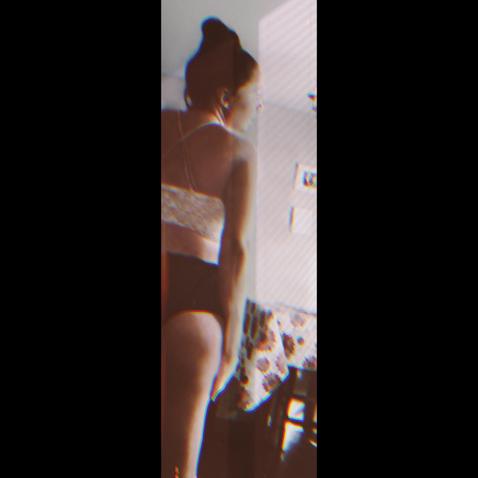 Watch the Photo by Misscassyyy with the username @Misscassyyy, who is a star user, posted on September 13, 2020. The post is about the topic Beauty of the Female Form. and the text says 'come check me out 😘🍑💋🔥'