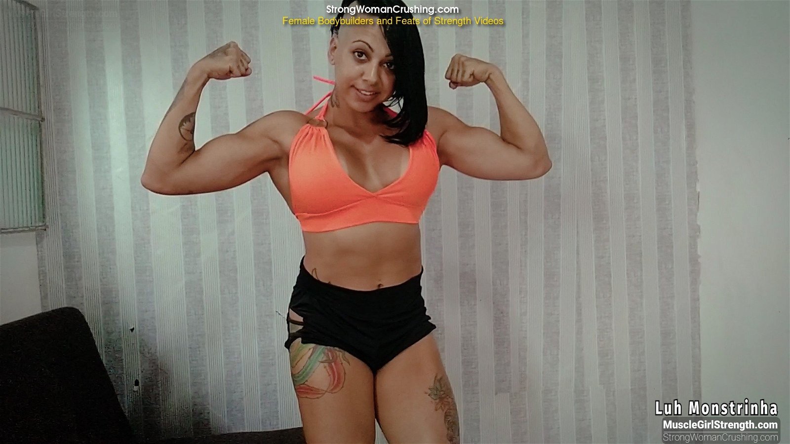 Photo by MusclegirlStrength with the username @MusclegirlStrength, who is a brand user,  May 7, 2024 at 10:56 PM and the text says 'Muscle Queen Crushes Pans: Insane Feats of Strength!: https://www.strongwomancrushing.com/

#musclegirl #musclegirllove #femalemuscle #femalemuscles #featsofstrength #musclebeauty #strengthqueen #flexfriday'
