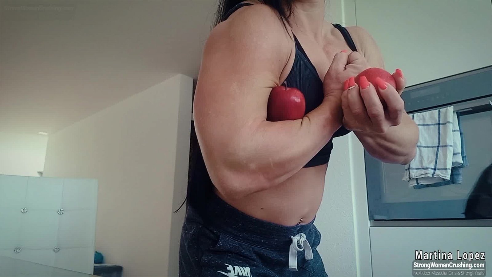 Photo by MusclegirlStrength with the username @MusclegirlStrength, who is a brand user,  February 2, 2024 at 3:58 PM and the text says 'Unleashing Her Apple Juice Power: Watch Martina Lopez's Insane Muscle Feats!
Full Video: https://bit.ly/3yffXJT

Experience the awe-inspiring power and sensuality of Martina Lopez and other muscular female bodybuilders as they flex, bend metal, lift..'