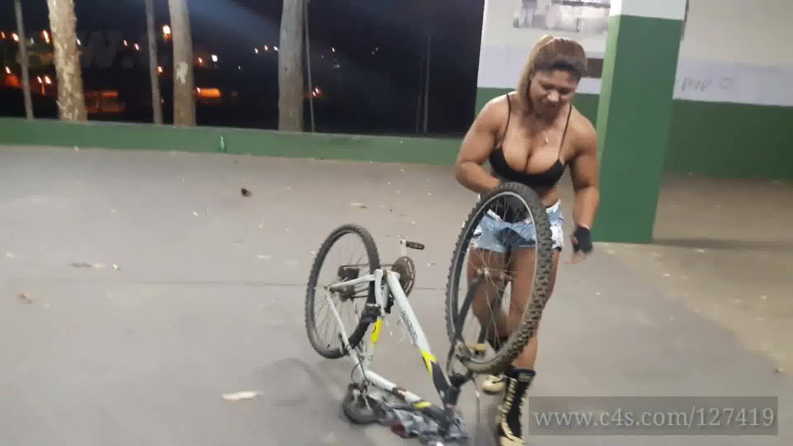 Photo by MusclegirlStrength with the username @MusclegirlStrength, who is a brand user,  February 9, 2024 at 1:00 PM and the text says 'Muscle Goddess Rogatona Obliterates Bike in Jaw-Dropping Display!
Full Video: https://bit.ly/3dDLLx9

Step into the world of muscle goddesses and witness their jaw-dropping strength as they crush, flex, and dominate - embrace your desire for power at..'