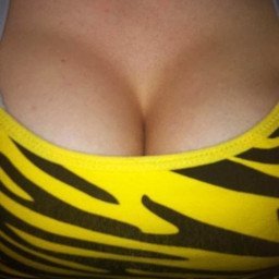 Photo by AshtenTheSlut96 with the username @Bustyashten38C,  October 20, 2021 at 6:01 AM. The post is about the topic Cleavage and the text says 'love my cleavage in this top'