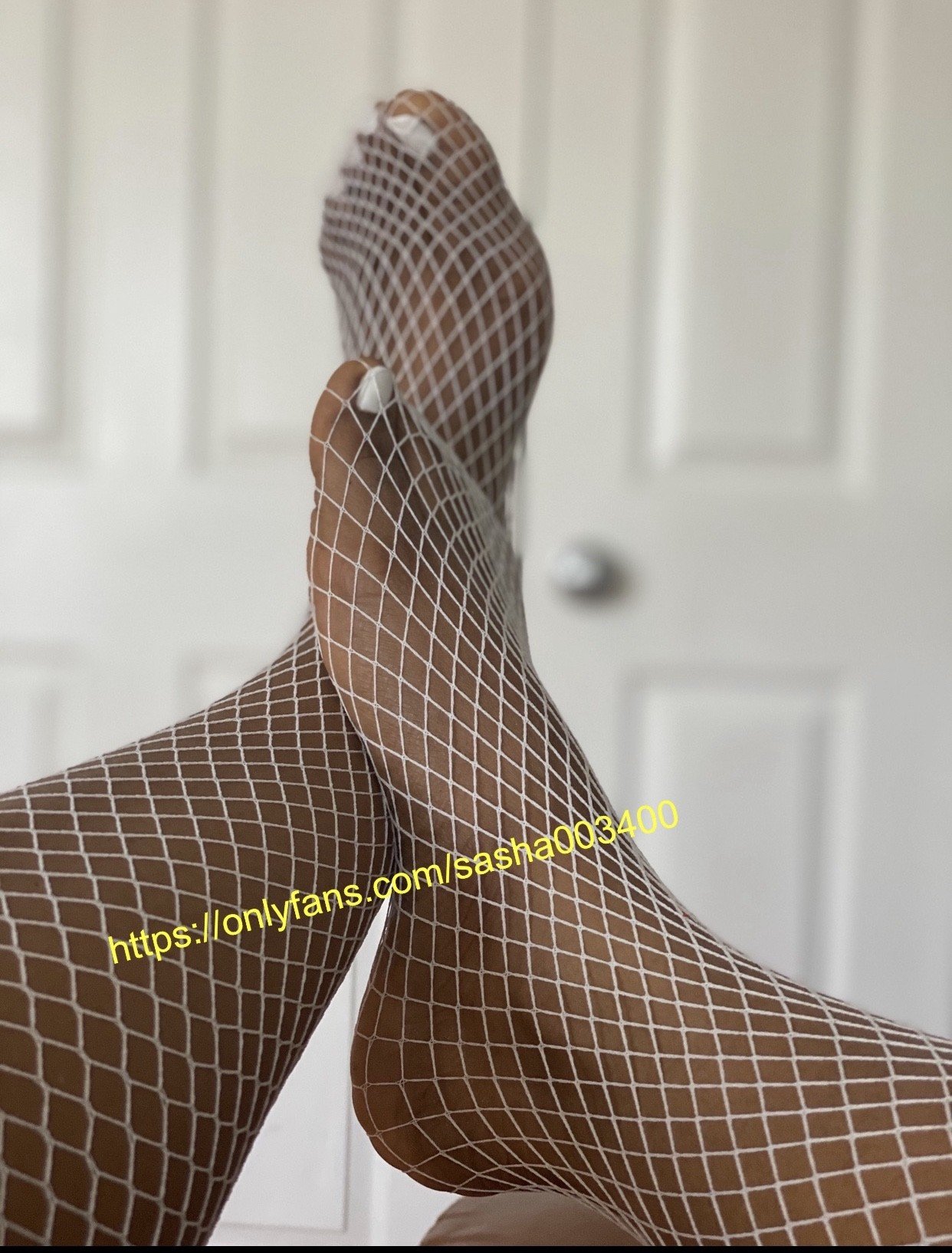 Photo by sasha003400 with the username @sasha003400,  September 4, 2020 at 1:10 AM. The post is about the topic Foot Fetish and the text says 'Perfection

#feet #feetporn #footlover #solesandtoes #onlyfans'