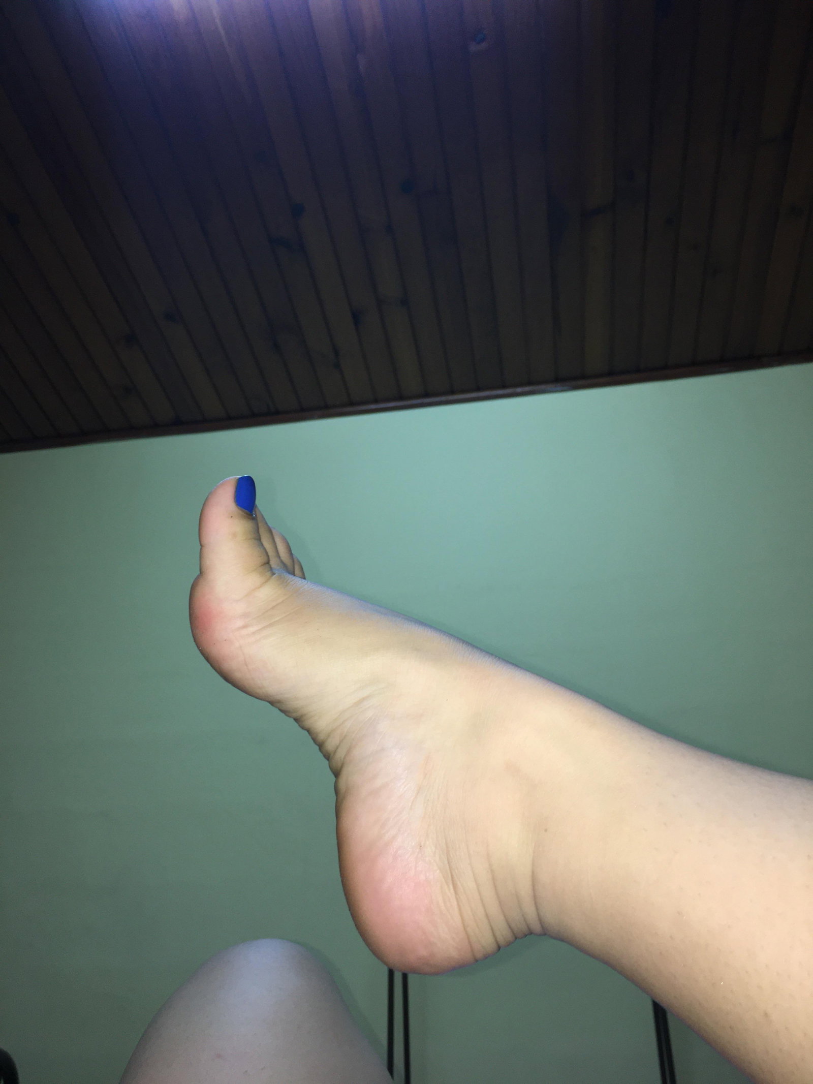 Photo by lucylish with the username @lucylish,  September 7, 2020 at 6:34 AM. The post is about the topic Sexy Feet