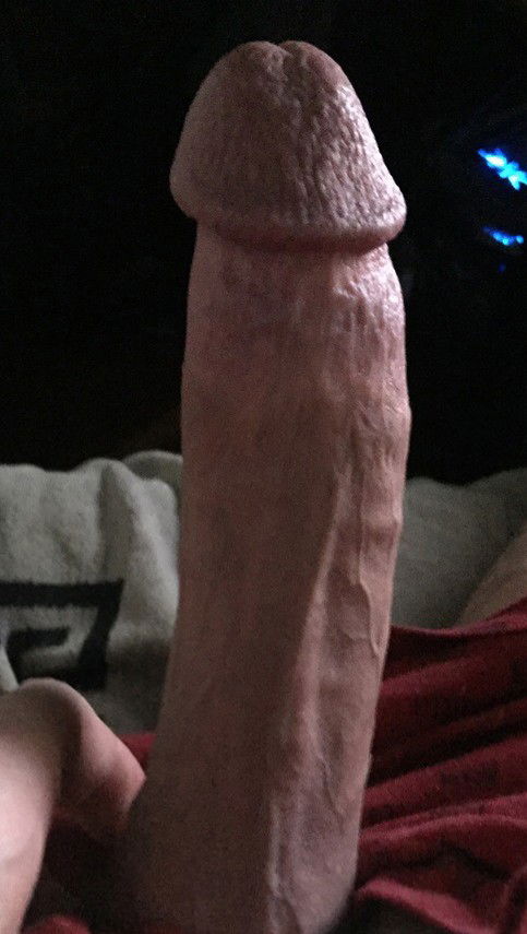 Photo by Bunny with the username @BunnyDick,  November 16, 2020 at 11:39 PM. The post is about the topic Big dicks and the text says 'I'm wonder if you can make it to the base, and by which hole :D
#me #cock #dick #closeup #glans #big #long'