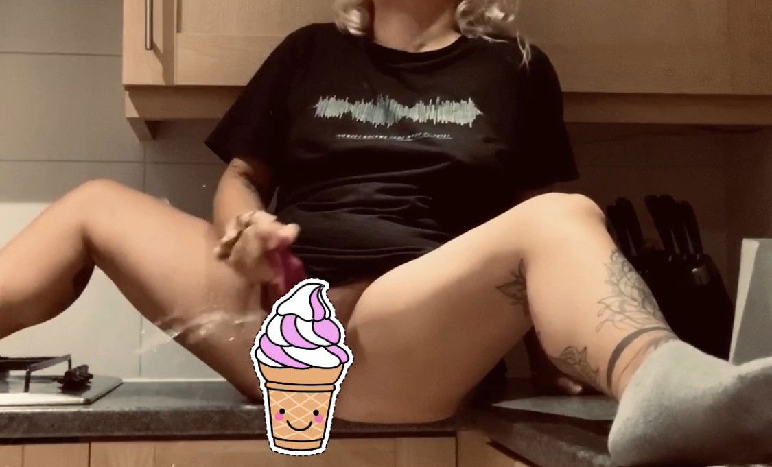 Photo by goddessmegx with the username @goddessmegx, who is a verified user,  September 13, 2020 at 12:36 AM. The post is about the topic Squirts and the text says 'Sub to my OF for only $4pm to see this slutty uncensored bratty Brit squirt everywhere🥵 such slutty content. Link in bio 🇬🇧 

• findom • onlyfans • onlyfansgirl • onlyfansnude •'