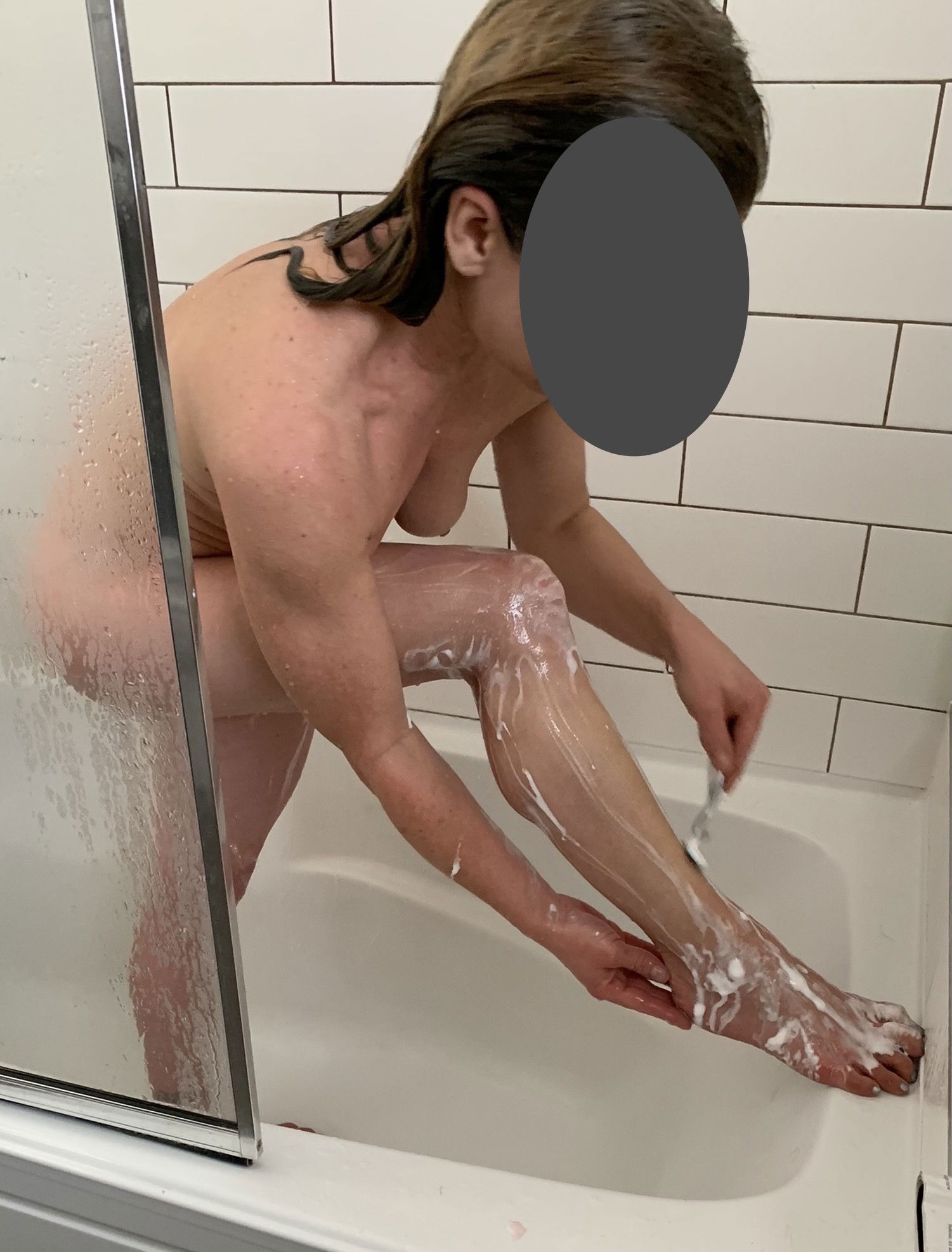 Photo by Canuckcouple with the username @Canuckcouple, who is a verified user,  December 1, 2020 at 3:28 PM. The post is about the topic MILF and the text says 'sexy legs 🔥'