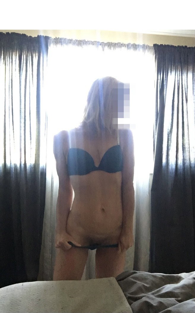 Photo by Canuckcouple with the username @Canuckcouple, who is a verified user,  January 1, 2021 at 7:25 PM. The post is about the topic MILF and the text says 'quick flash 😈'