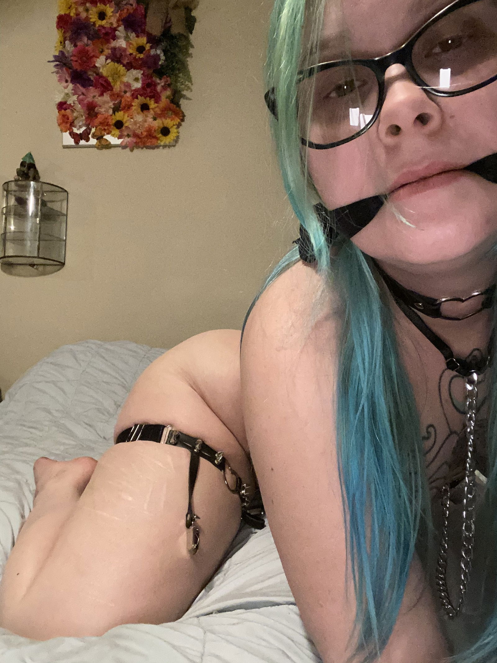 Photo by Ariel Durand with the username @arielofbabylon, who is a star user,  September 18, 2020 at 10:11 PM. The post is about the topic Bondage and the text says 'i love being tied up but gags are a new interest ❤️ i loved how these stockings felt on my face'