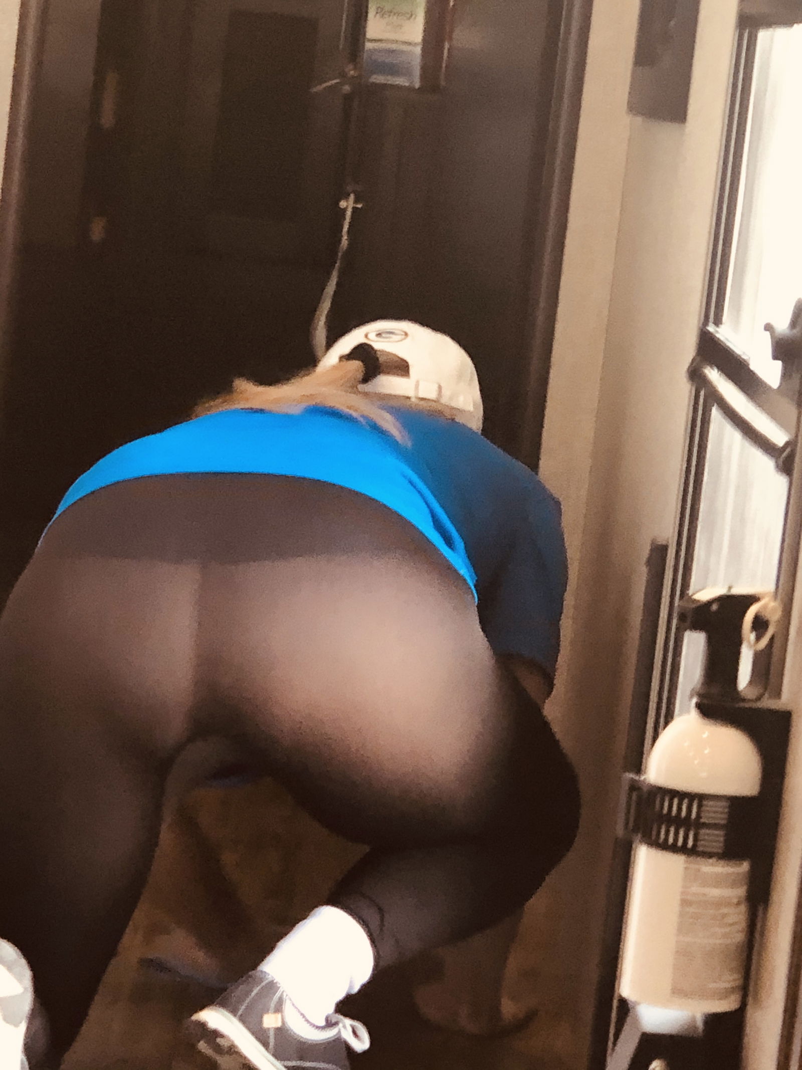 Photo by Dpack with the username @Dpack,  September 25, 2020 at 8:00 PM. The post is about the topic Yoga Pants, Ass, Creep Shots, Heels, Legs
