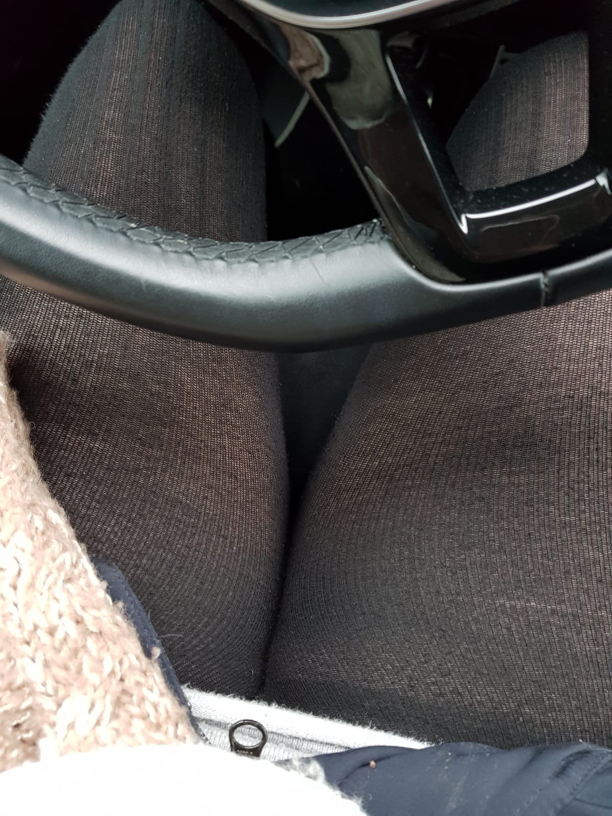 Photo by KittykatundLover with the username @KittykatundLover, who is a verified user,  March 15, 2022 at 10:27 AM. The post is about the topic Stockings and the text says 'Ein paar Selfies aus dem Auto gefällig??? Gerne doch ;-) Hoffe sie gefallen euch'