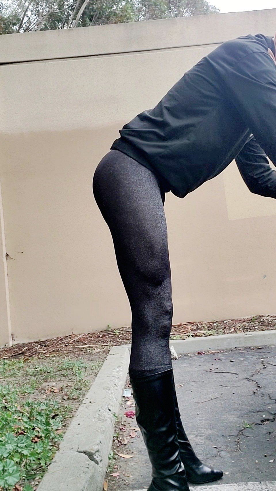 Watch the Photo by GoTightFit with the username @gotightfit, posted on September 27, 2020. The post is about the topic Gay. and the text says 'legging wear in public

#gotightfit #tight #leggings #highheel #hot #buns #ass'