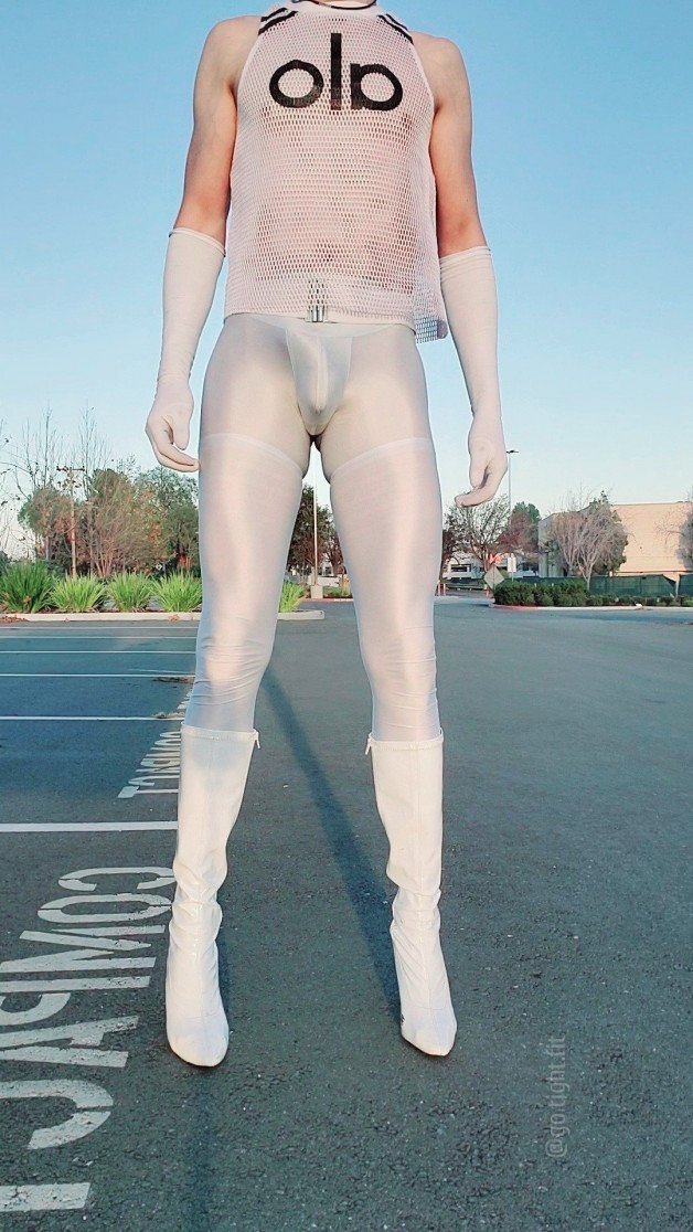 Watch the Photo by GoTightFit with the username @gotightfit, posted on January 27, 2022. The post is about the topic GoTightFit. and the text says 'Shiny style

#tight #lycra #sexy #bulge #spandex #workout #tightsfashion #nonbinary #fashionmodel #motivation #bodygoals #highheels #tightwear'