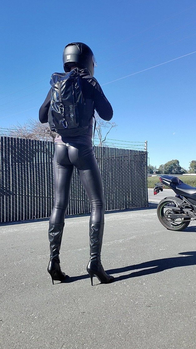Photo by GoTightFit with the username @gotightfit,  May 20, 2021 at 4:12 PM. The post is about the topic GoTightFit and the text says '#gotightfit #ass #sexy #latex #leather #moto #highheels #hot #tight #black'