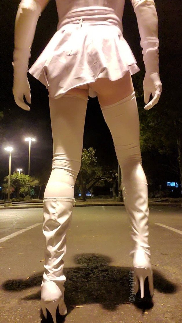 Photo by GoTightFit with the username @gotightfit,  February 27, 2021 at 10:37 PM. The post is about the topic High Heel Boots and the text says 'evening heat

#gotightfit #latex #femboy #sexy #ass #cock #highheels #public #bulge #thighhighs'