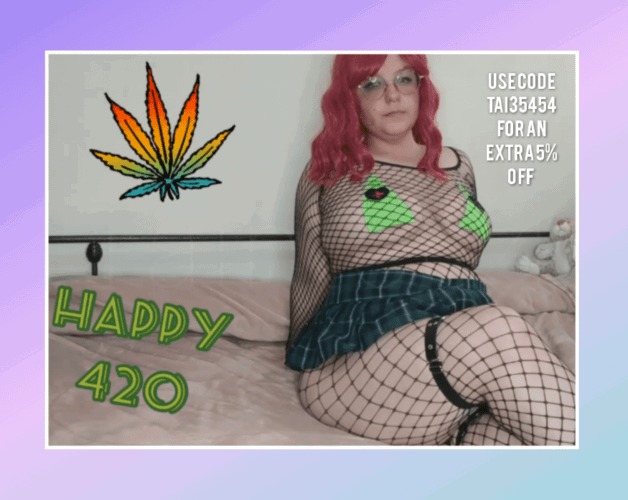 Photo by Tainted420 with the username @Tainted420, who is a star user,  April 20, 2022 at 3:17 PM. The post is about the topic Curvy and the text says 'happy 420!!! enjoy an extra 5% off any and all my videos purchasd today🥰 over 600 vids to choose from, all up to 80% off!!! 
Tainted420.manyvids.com'