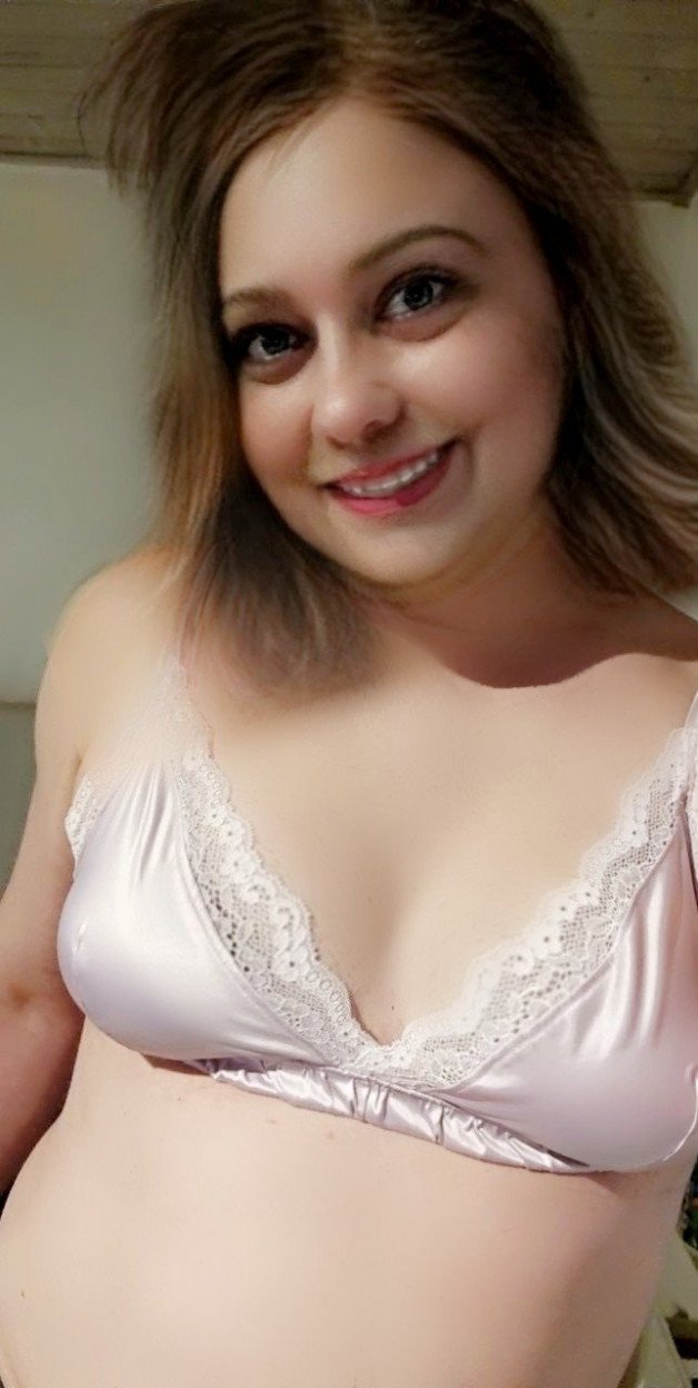 Photo by Malene with the username @NordicLovers89,  April 21, 2021 at 11:11 AM. The post is about the topic Homemade Milfs and the text says 'Day 6 - today's choice is satin lingerie. I love satin. @nordiclovers89 #30daysoflingerie #satin #lingerie #satinunderwear #satinlingerie #bralette #nopushupbra #naturally #myjourney #women #womensfashion'