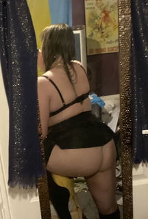 Photo by Tilly 💕 with the username @Xoxtillyxox,  October 6, 2020 at 2:35 PM. The post is about the topic Ass and the text says 'i take requests ans sell panties!! 💕

my amazon wishlist is in my bio too, if youre feeling generous 😘'