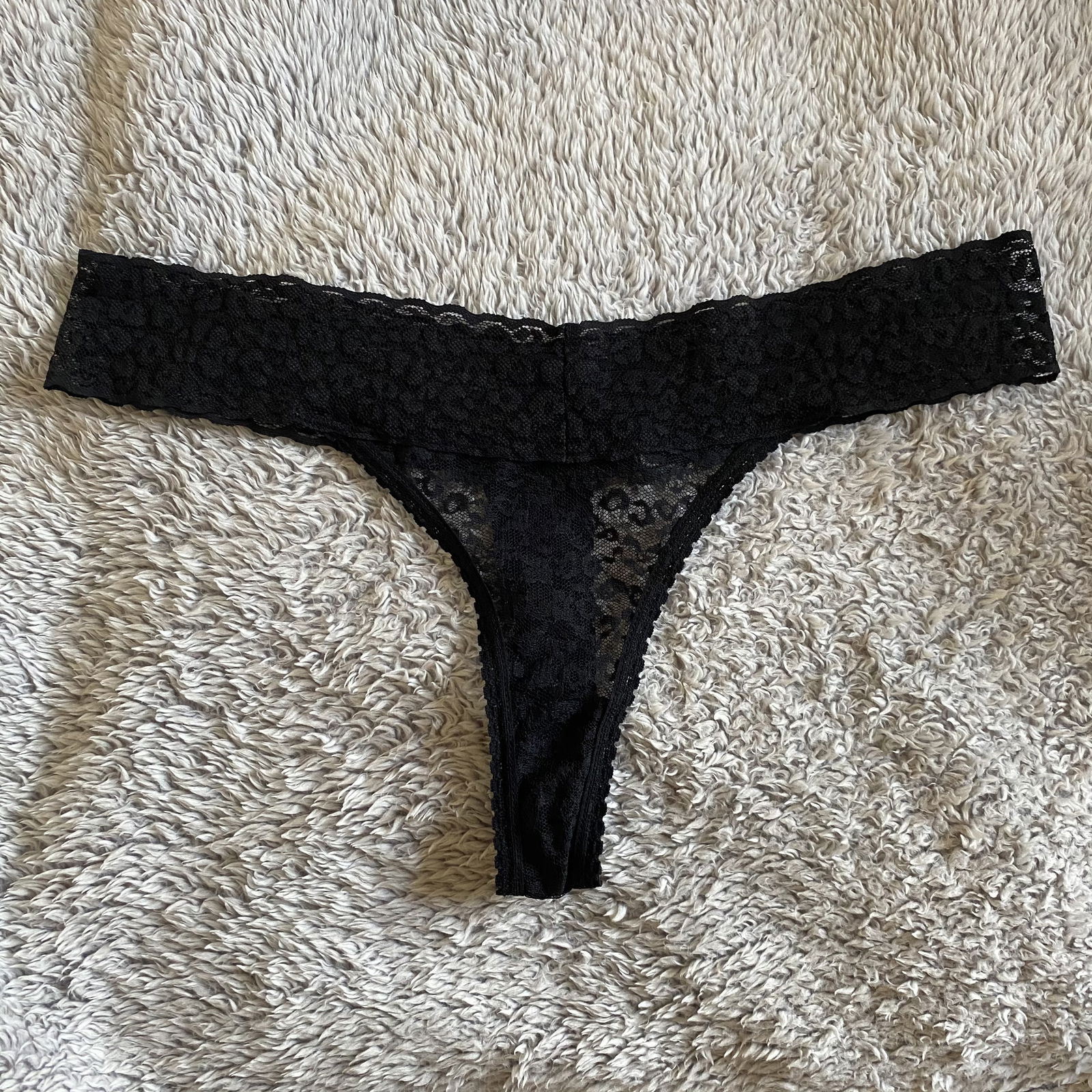 Album by Tilly 💕 with the username @Xoxtillyxox,  October 5, 2020 at 9:06 PM. The post is about the topic Sellingpanties and the text says 'Custom Pair of Black Leopard Print Panties!! I will do whatever you desire in these gorgeous panties! Just let me know what you want me to do and how long you want me to wear these for and they're all yours <3 All panties are vacuum sealed for freshness..'