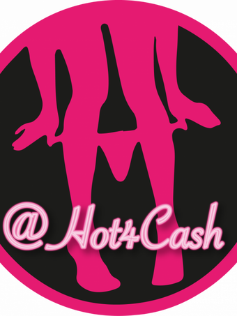 Roxie by @Hot4Cash